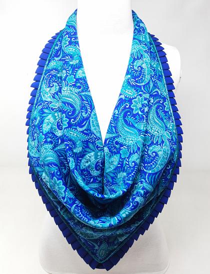 peacock-paisley-crepe-silk-mmagnetic-scarf