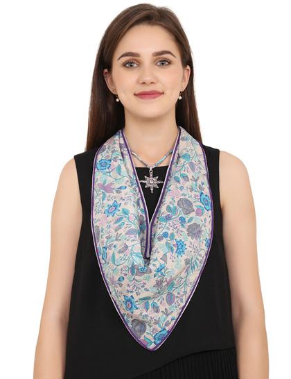 shaded-blue-leheriya-white-tasseled-scarf
