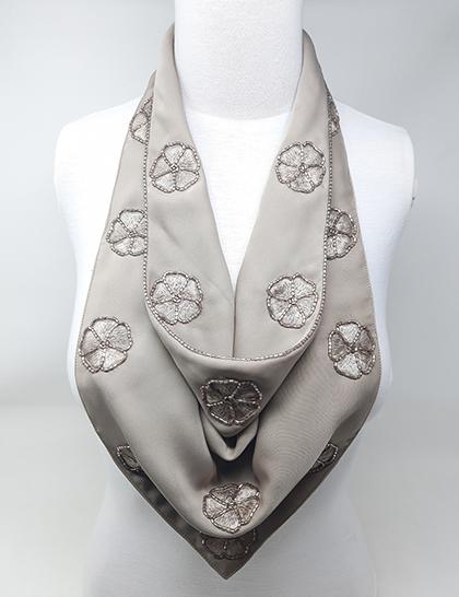 silver-floral-hand-beadeds-magnetic-scarf